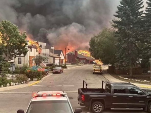 DWD Riesige Waldbraende in Kanada